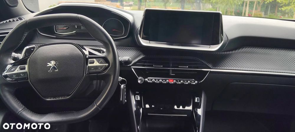 Peugeot 2008 PureTech 130 Allure S&S EAT8 - 10