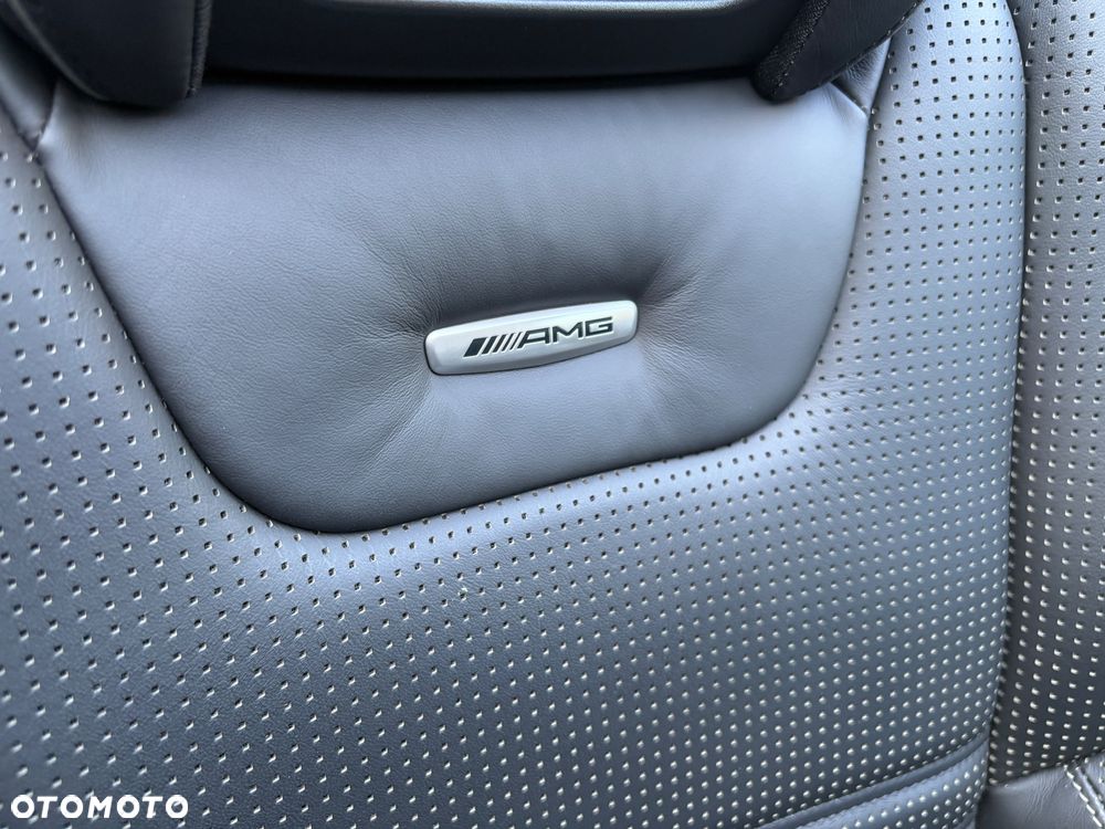 Mercedes-Benz SL 63 AMG - 31