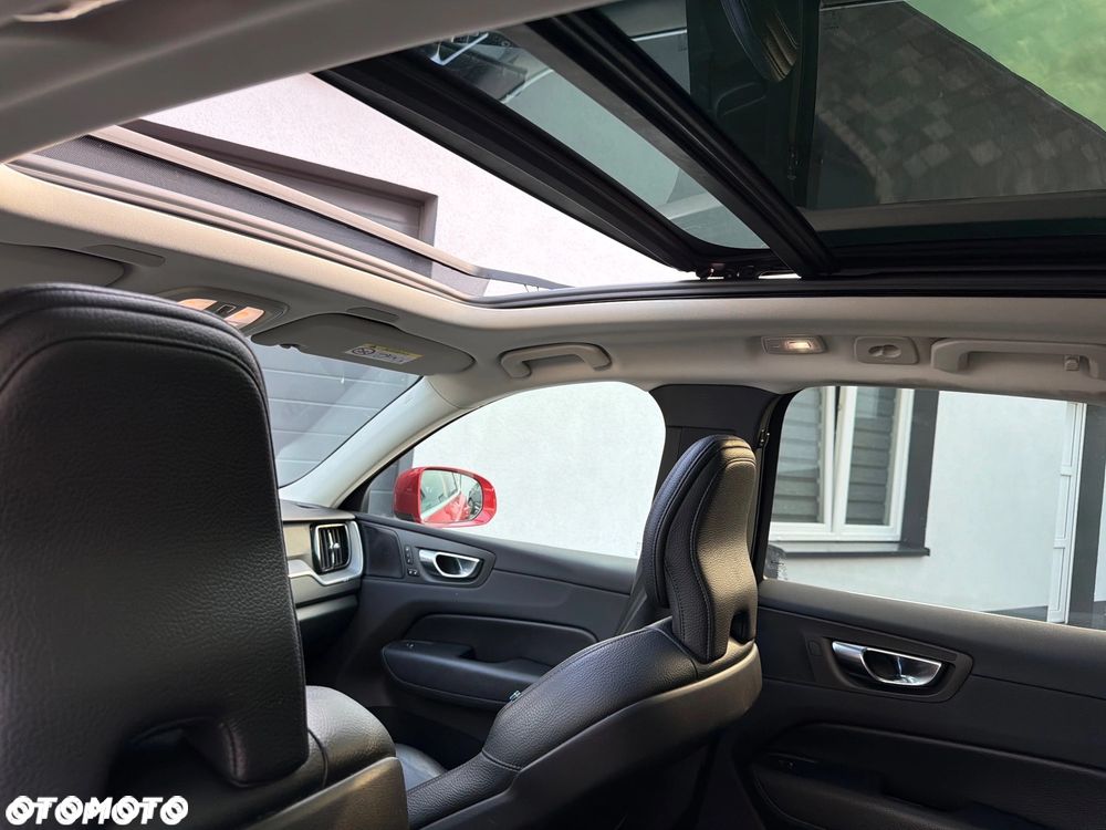 Volvo XC 60 T6 Plug-In Hybrid AWD Inscription - 13