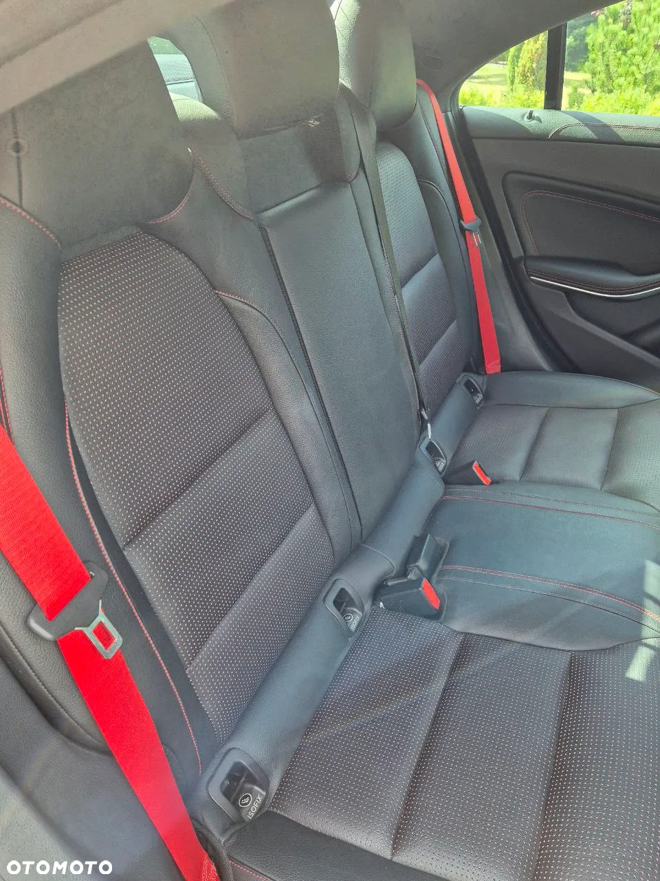 Mercedes-Benz CLA - 18