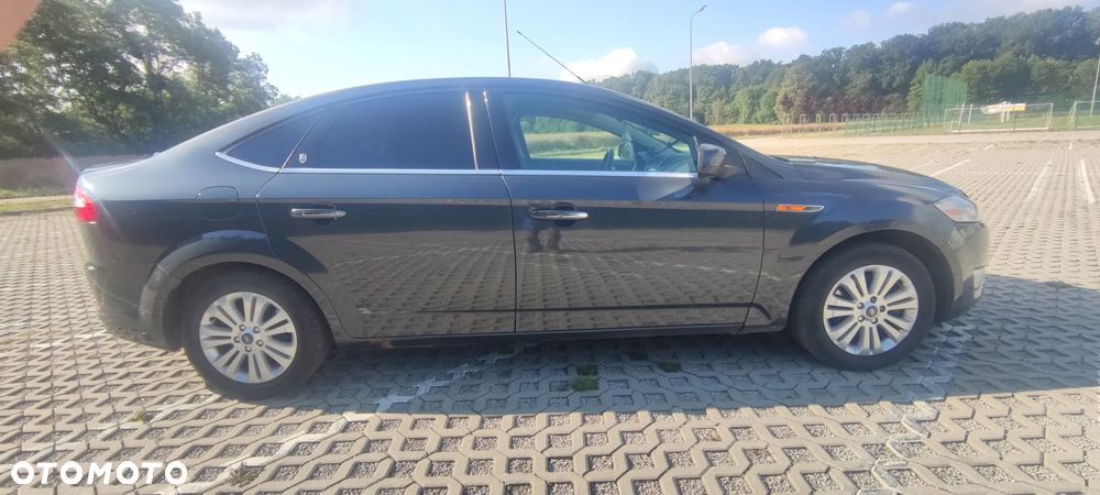 Ford Mondeo 2.0 Ghia - 1