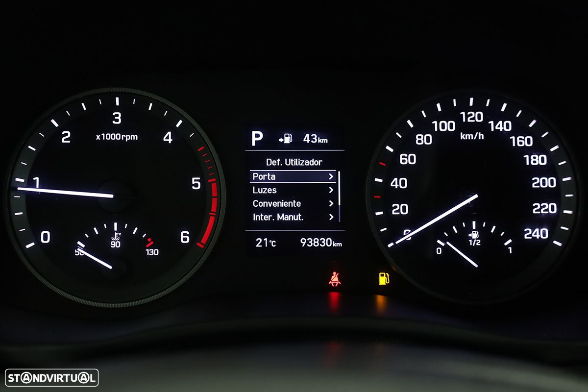 Hyundai Tucson 1.6 CRDi Premium DCT - 16