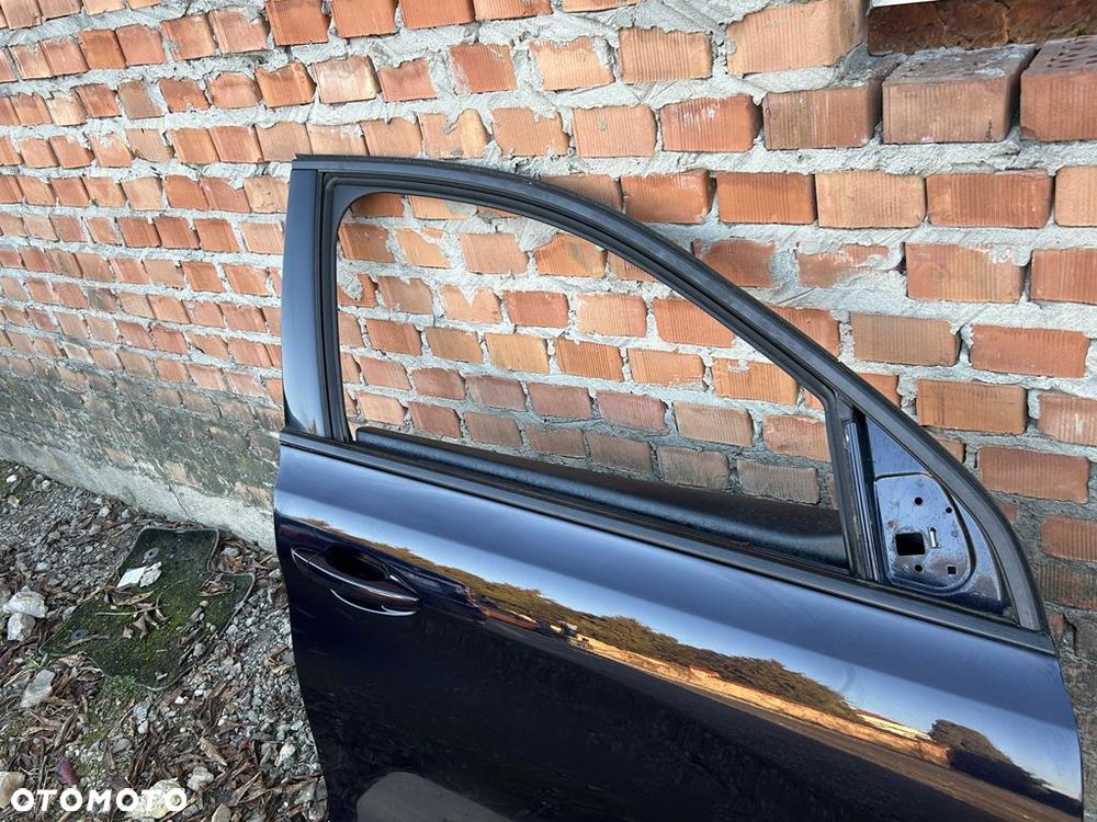 drzwi prawe przód Peugeot 308 II t9 HB kod lakieru EKUD - 5