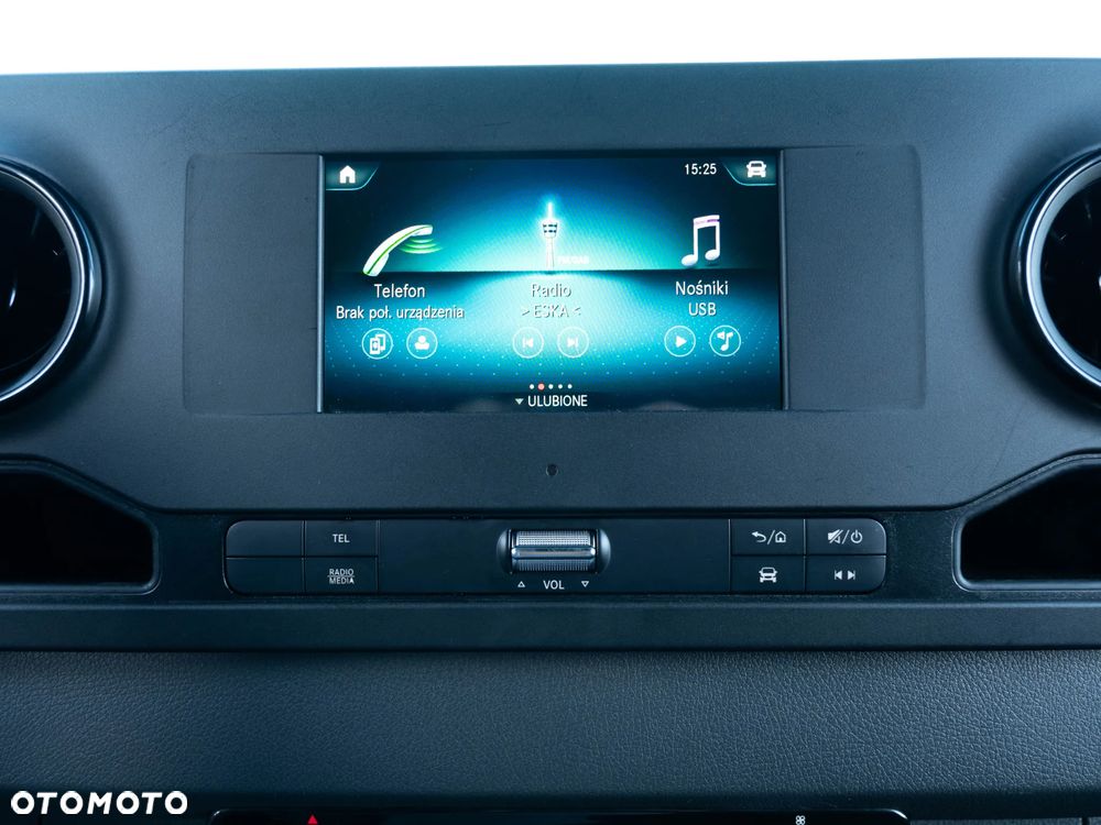 Mercedes-Benz Sprinter - 24