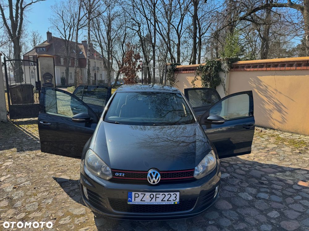 Volkswagen Golf 2.0 GTI - 9
