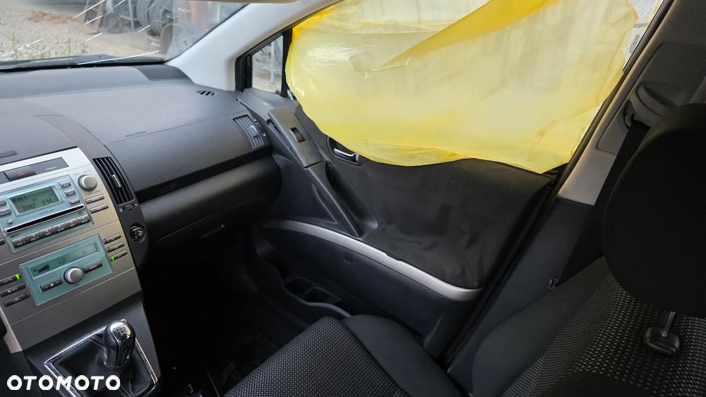 Toyota Corolla Verso 2.2 D-CAT Sol - 21