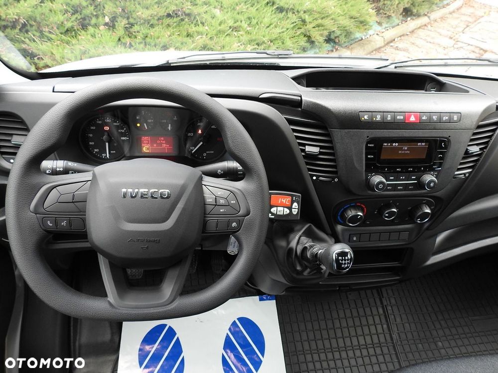 Iveco DAILY 35S16 NOWY KONTENER CHŁODNIA -10*C 8 PALET FUNKCJA GRZANIA ZASILANIE 230V TEMPOMAT KLIMATYZACJA 160KM - 32