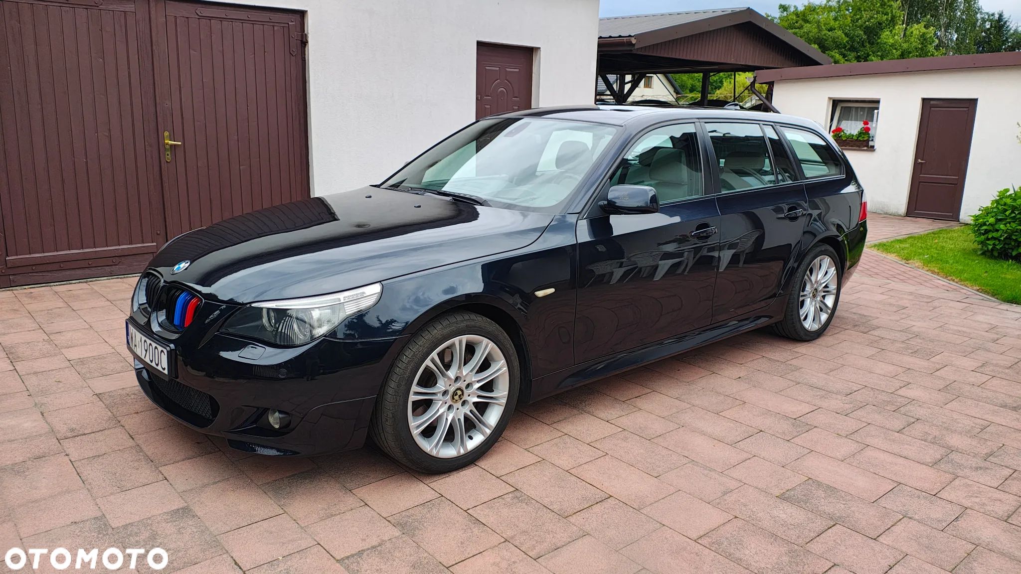 BMW Seria 5 530xd Touring - 1