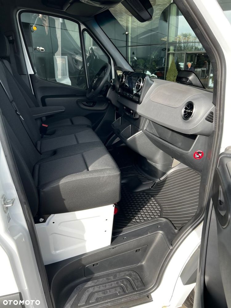 Mercedes-Benz Sprinter 317 CDI KA OM654 - 17