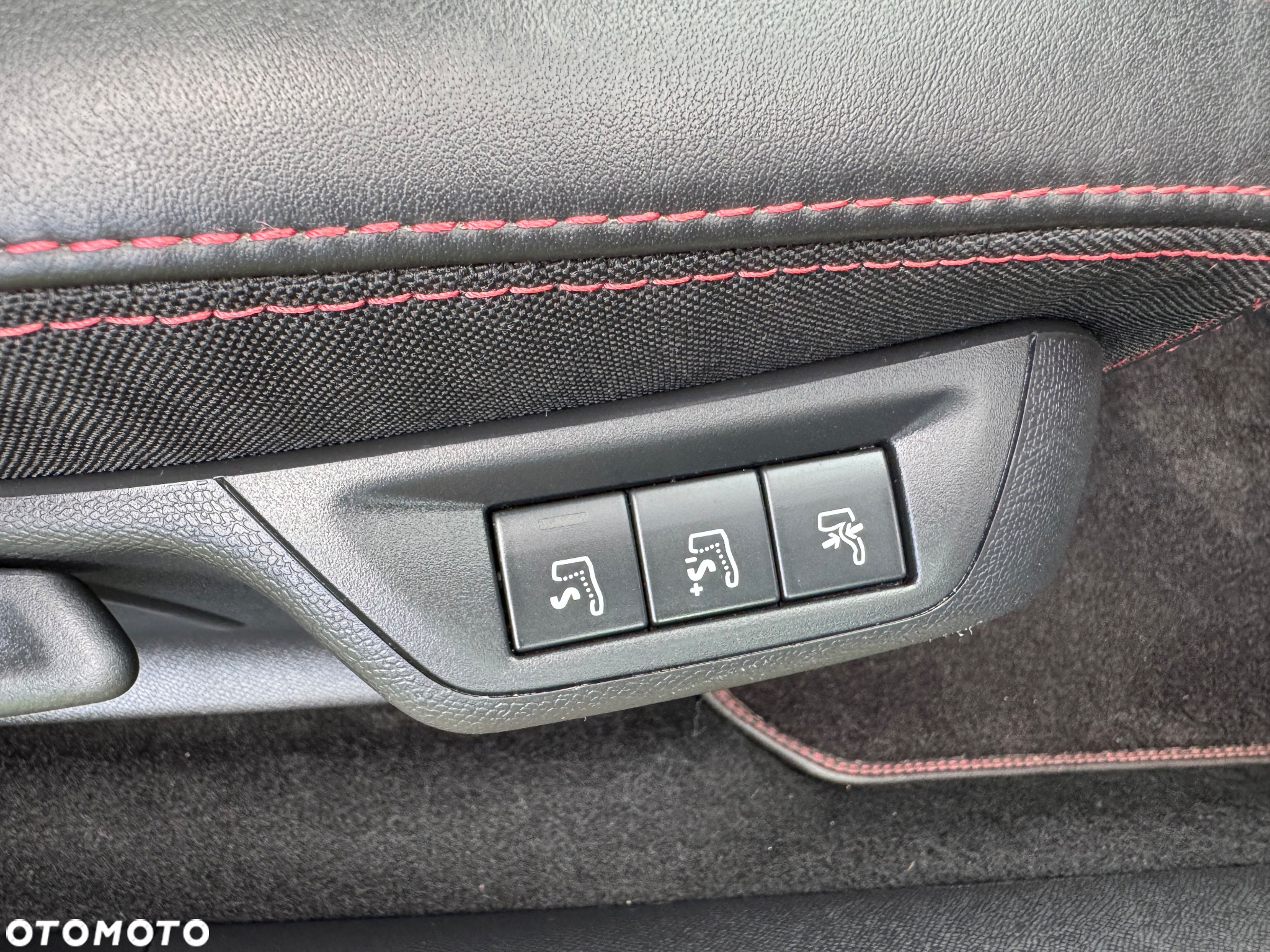 Peugeot 308 BlueHDi FAP 130 EAT8 Stop & Start GT - 13