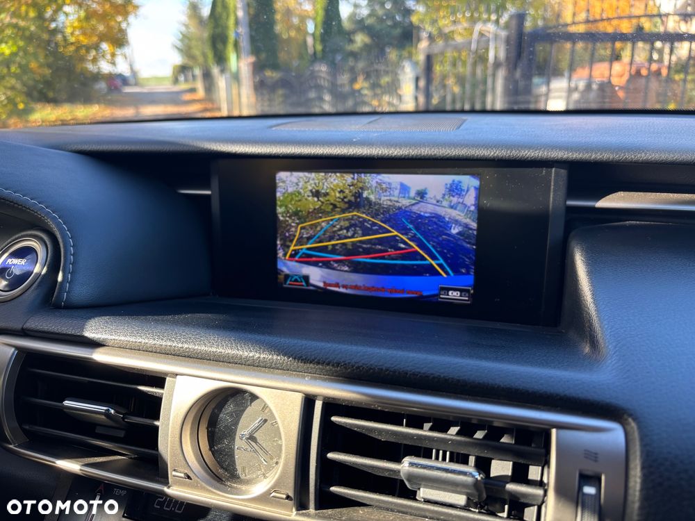 Lexus IS 300h Comfort - 7