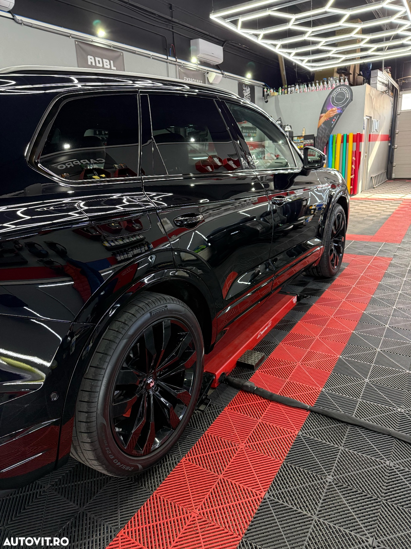 Volkswagen Touareg 3.0 V6 TDI 4Motion DPF Automatik R-Line - 3