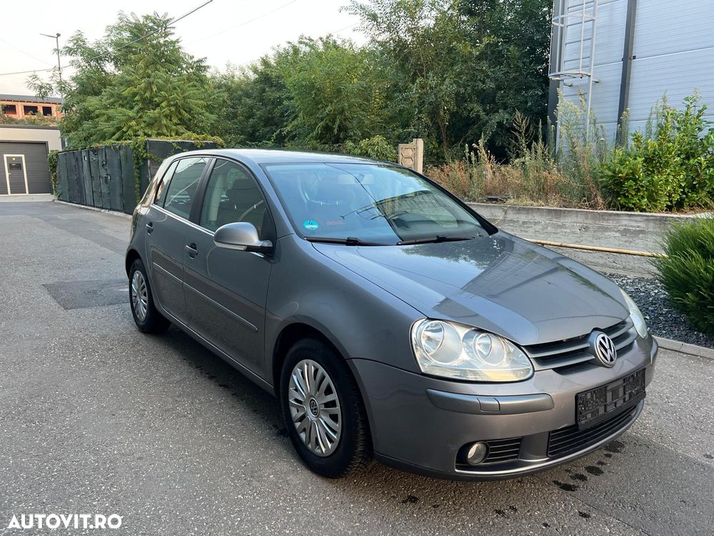 Volkswagen Golf - 2