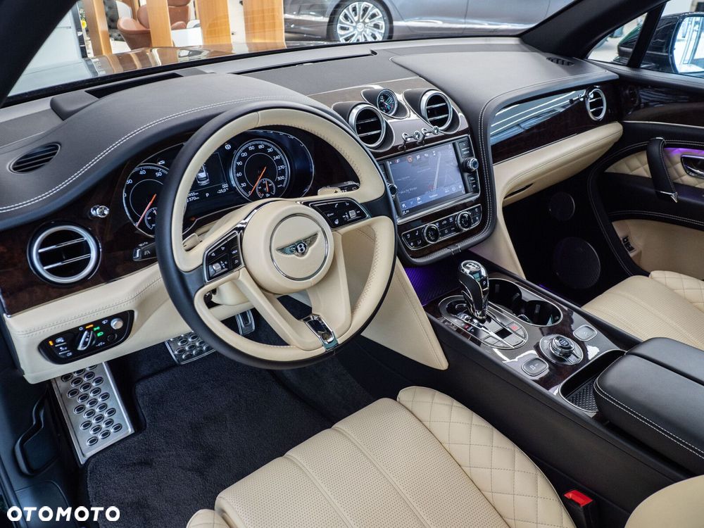 Bentley Bentayga - 9