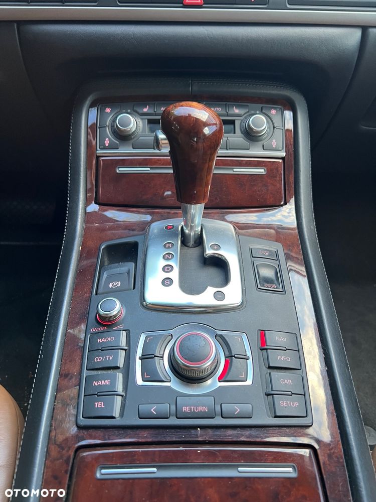 Audi A8 4.2 TDI L Quattro - 18