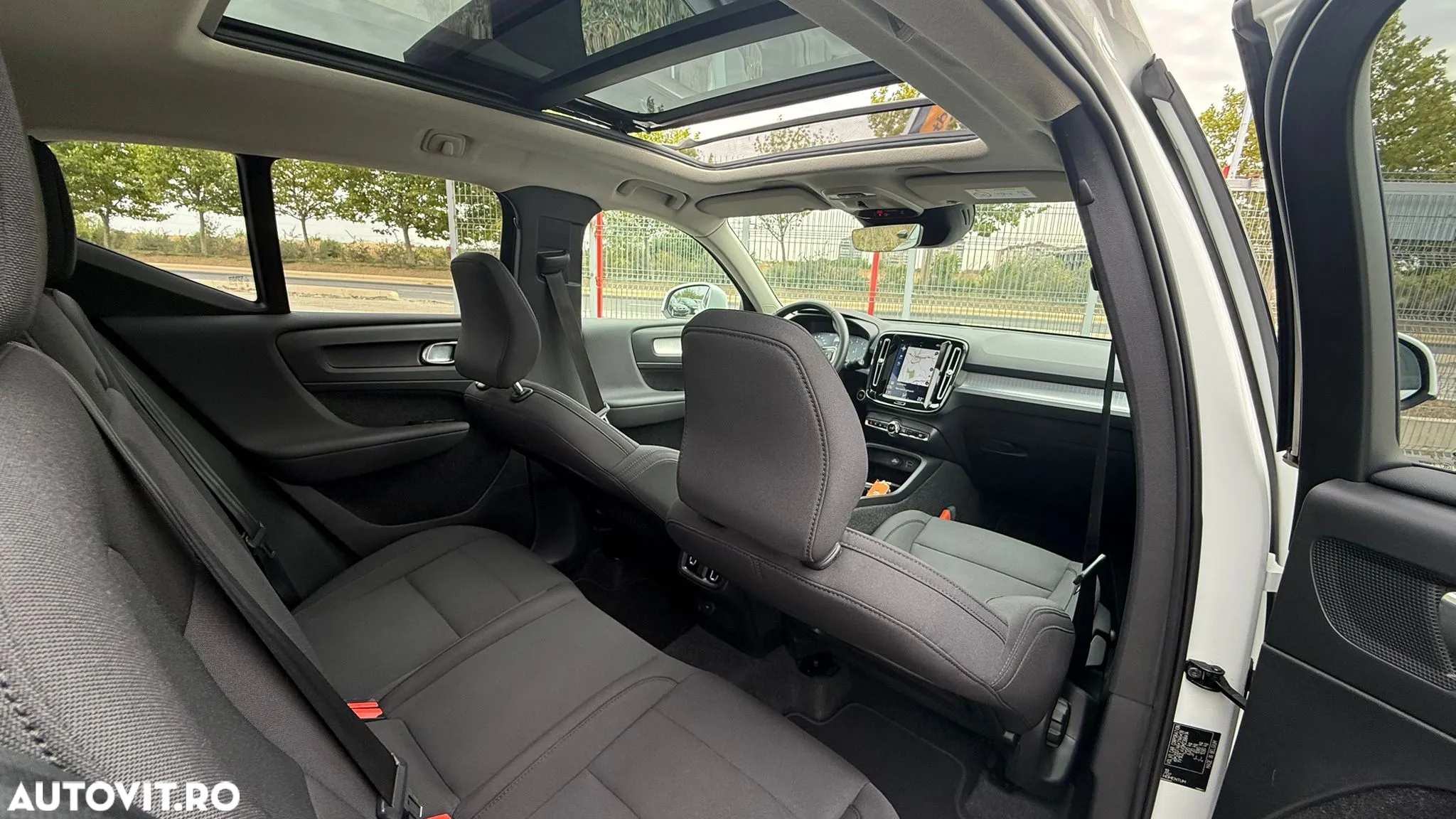 Volvo XC 40 T2 AT8 Momentum - 14