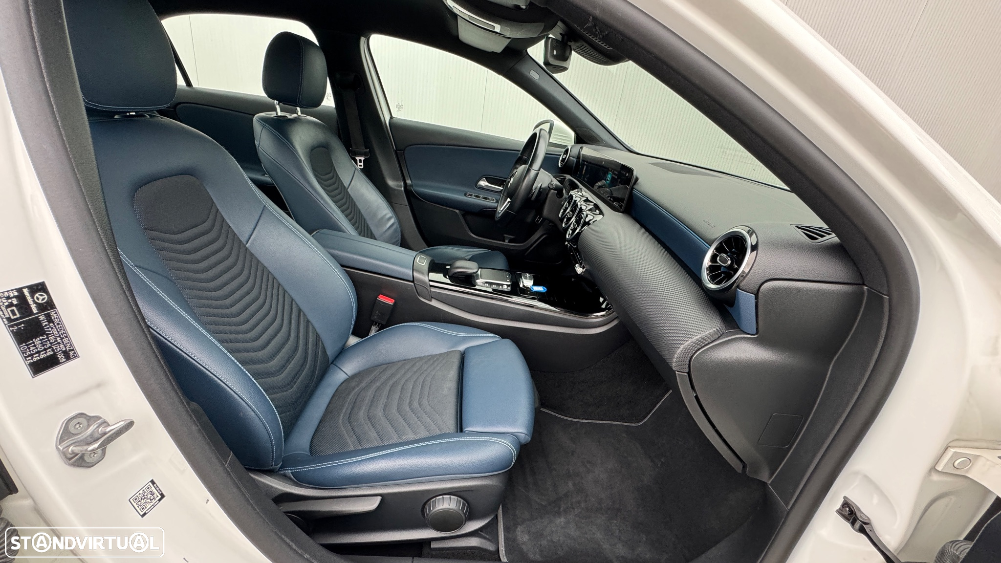 Mercedes-Benz A 250 Limousine e Style Plus - 11