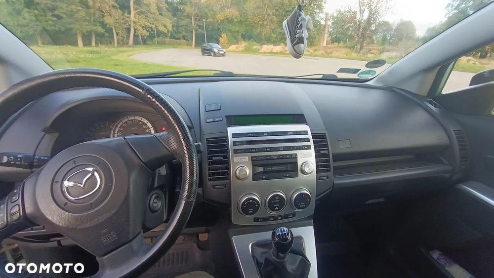 Mazda 5 - 18