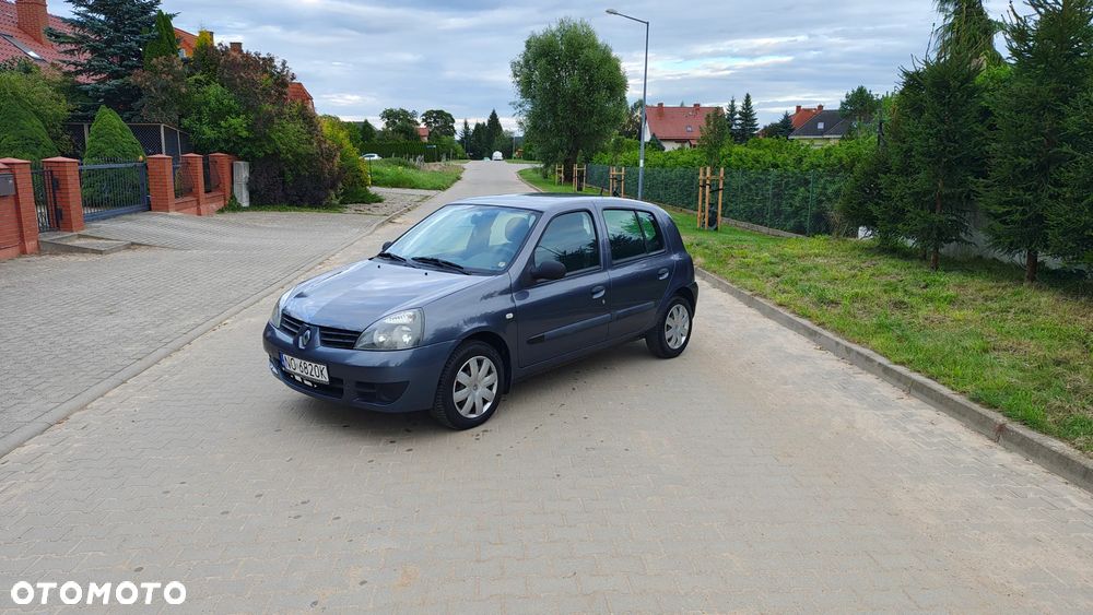 Renault Clio - 2