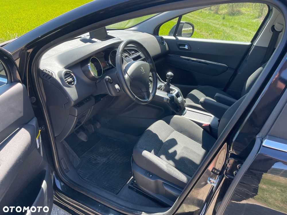 Peugeot 5008 HDI FAP 115 Style - 12