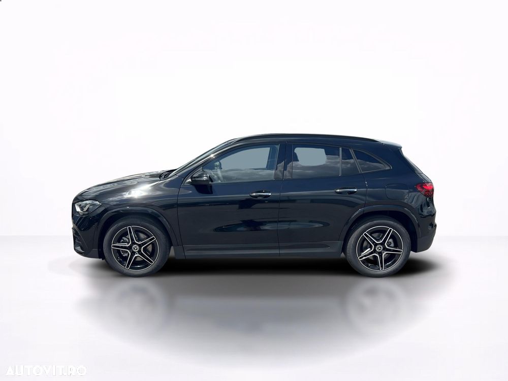 Mercedes-Benz GLA 220 4MATIC MHEV - 3