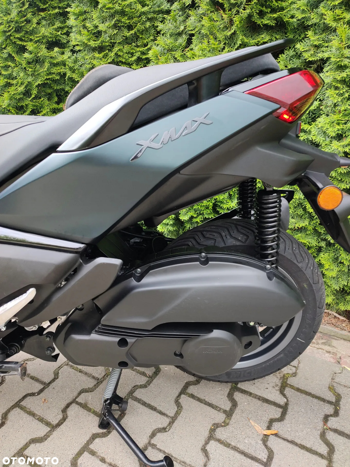 Yamaha X-max - 12
