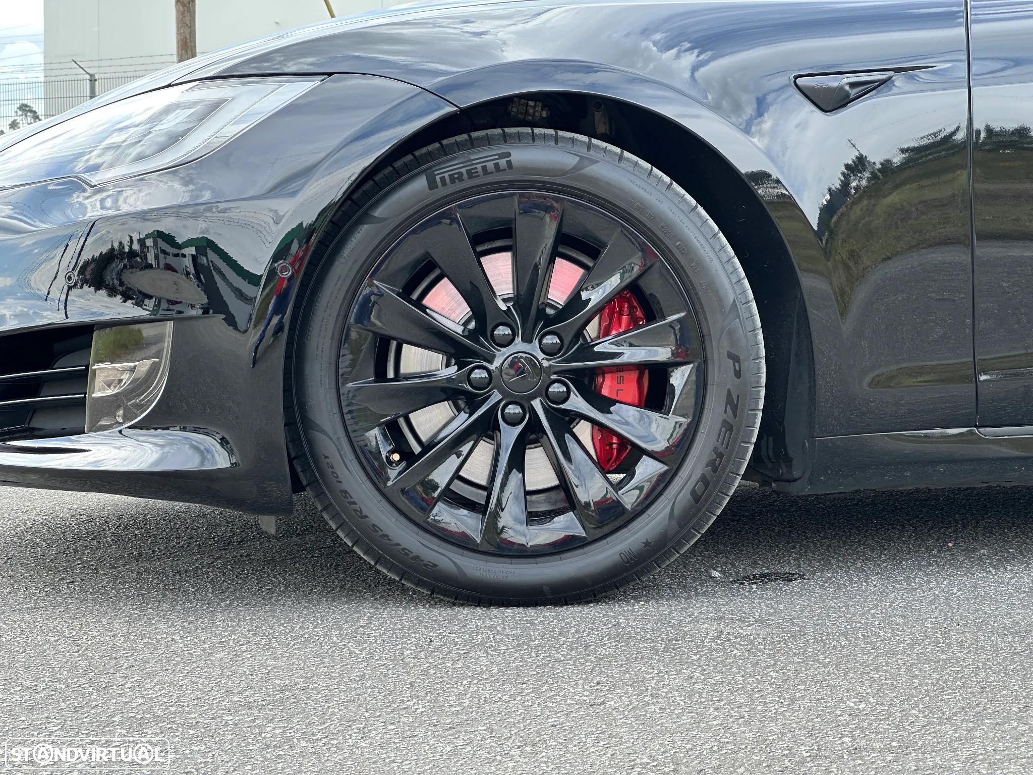 Tesla Model S Standard Range - 7