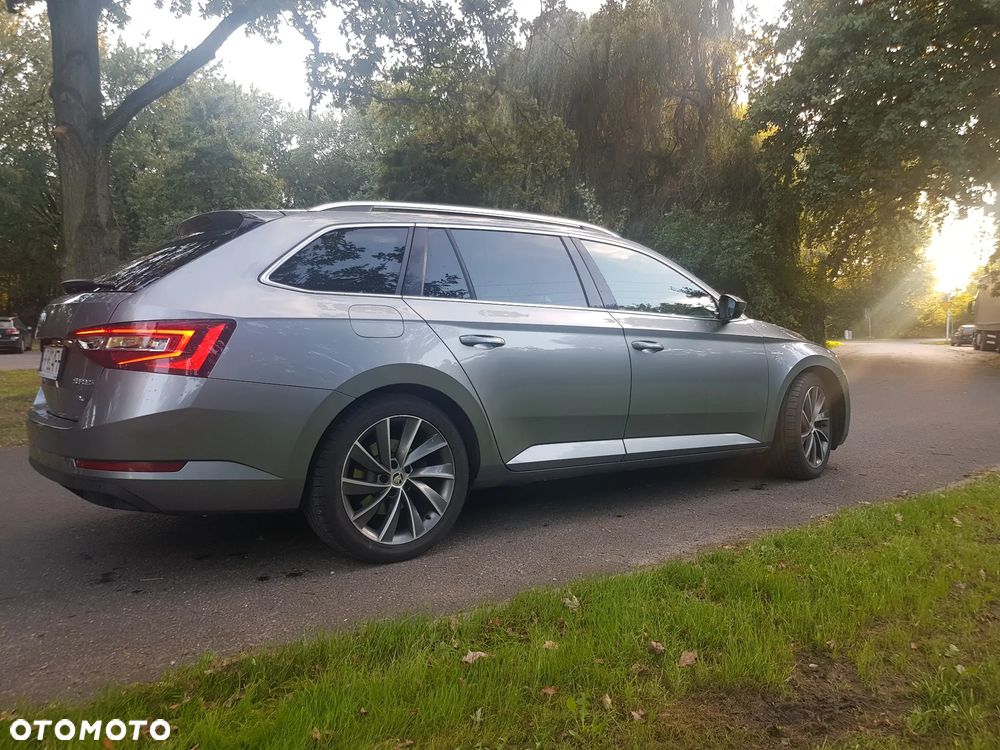 Skoda Superb 2.0 TDI 4x4 L&K DSG - 8