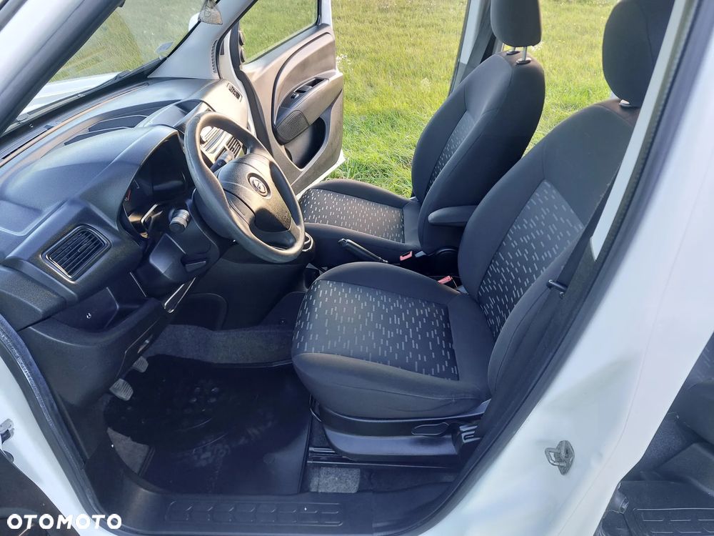 Opel Combo Tour L1H1 - 11