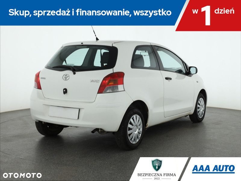 Toyota Yaris - 6