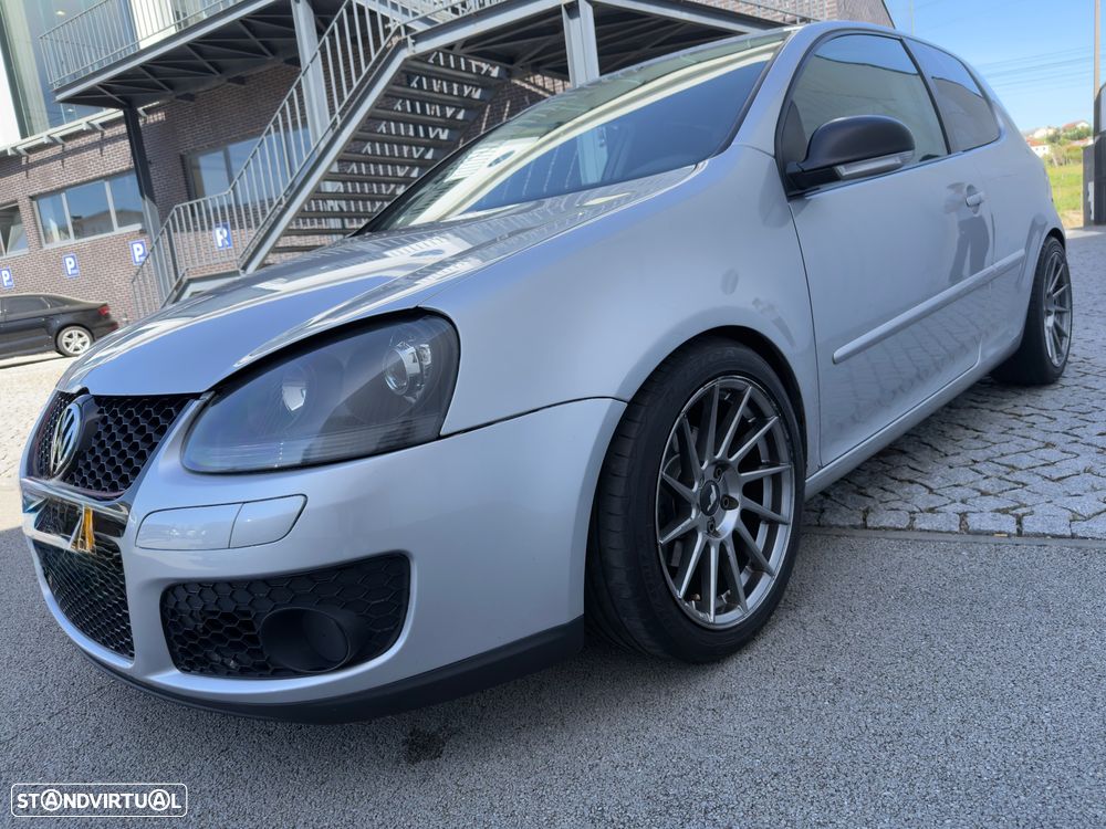 VW Golf 1.9 TDi 6V Confortline - 1