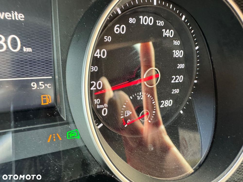 Volkswagen Golf GTD 2.0 TDI SCR DSG - 34