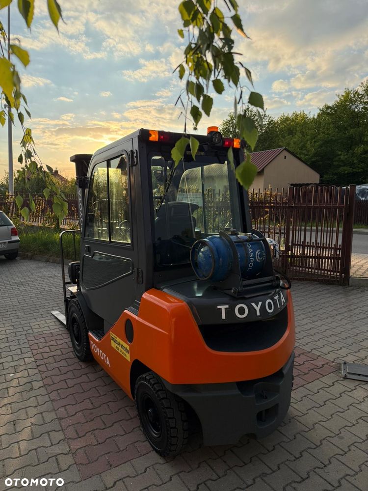 Toyota - 6