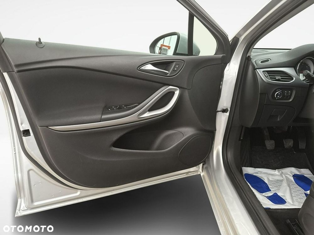Opel Astra - 11