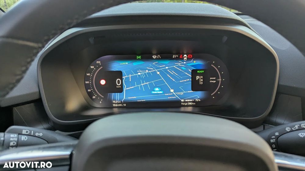 VOLVO XC40 2023 — imagine 4
