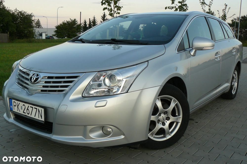 Toyota Avensis - 5
