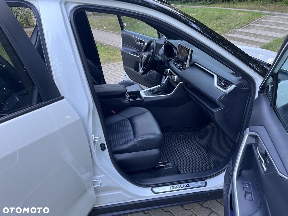 Toyota RAV4 - 7