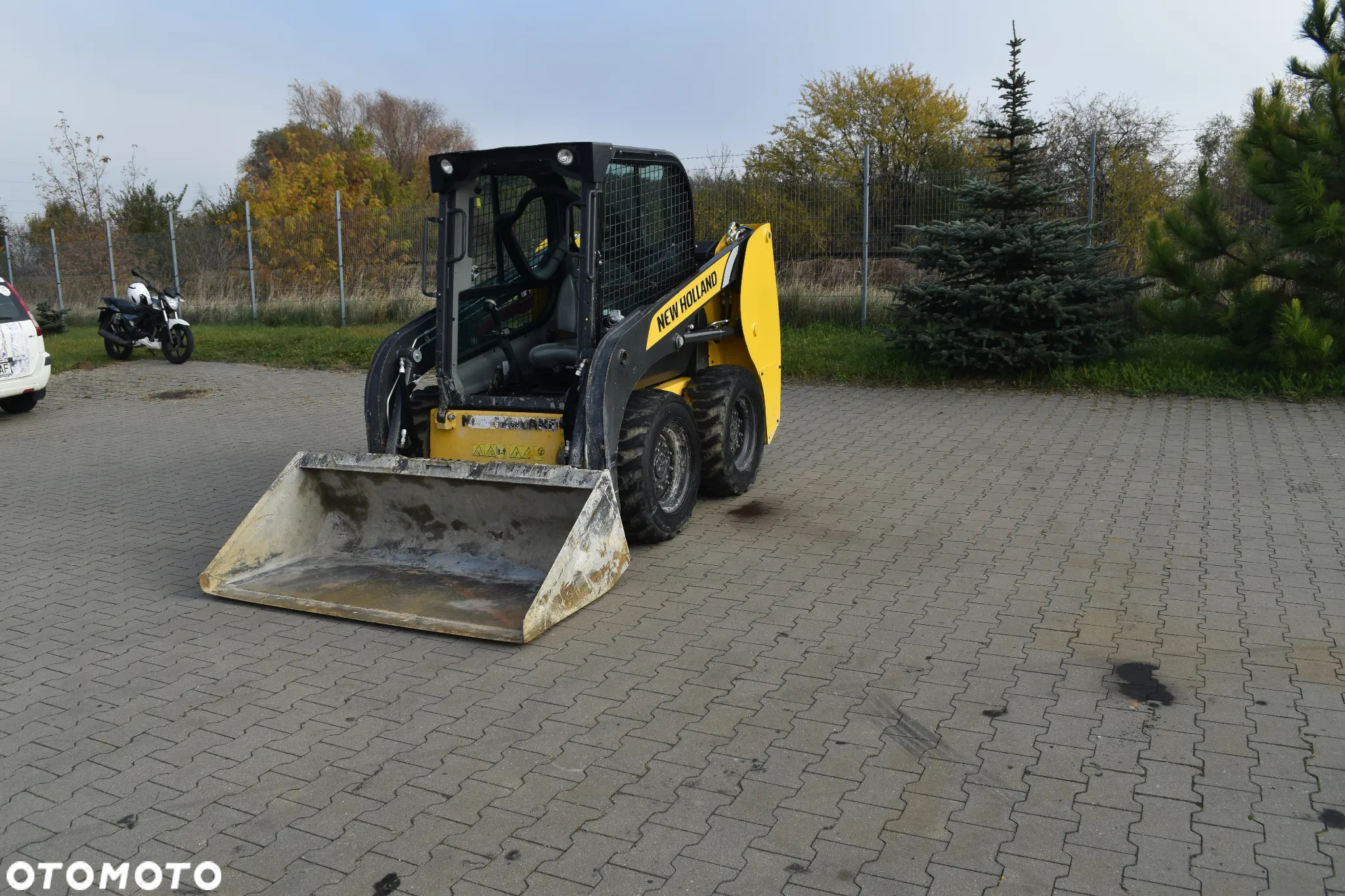 New Holland L 216 - 2