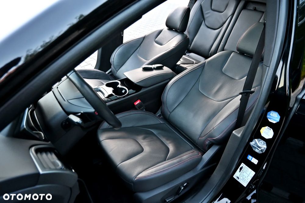 Ford Mondeo 2.0 TDCi ST-Line PowerShift - 29