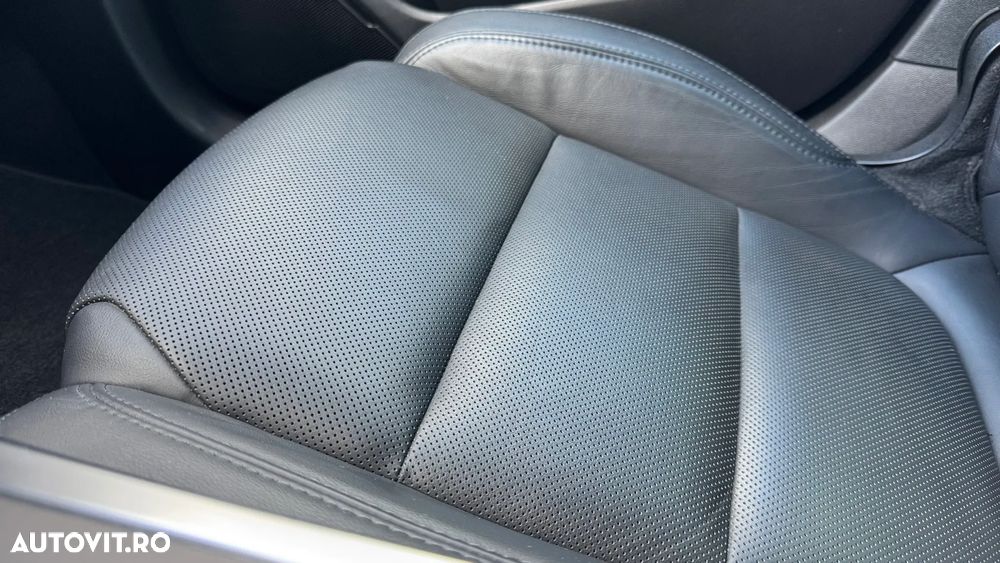 Renault Megane Grandtour TCe 140 GPF INTENS - 32