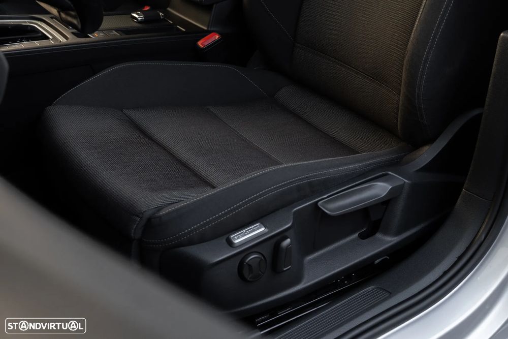 VW Passat Variant 1.6 TDI SCR DSG Business - 47