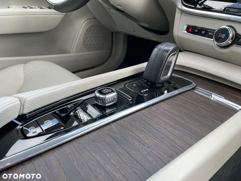 Volvo V90 Cross Country B5 D AWD Pro - 31