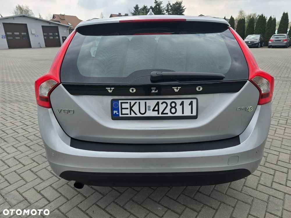 Volvo V60 - 11