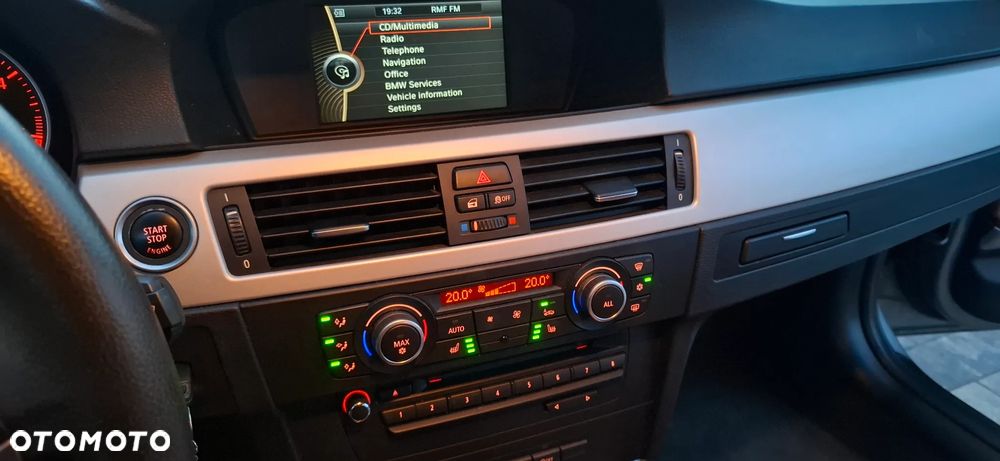 BMW Seria 3 320d Efficient Dynamics Edition Edition Luxury Line Purity - 14