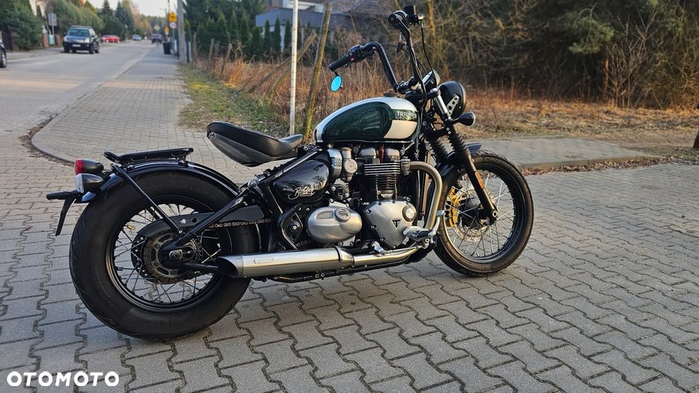 Triumph Bonneville Bobber - 8