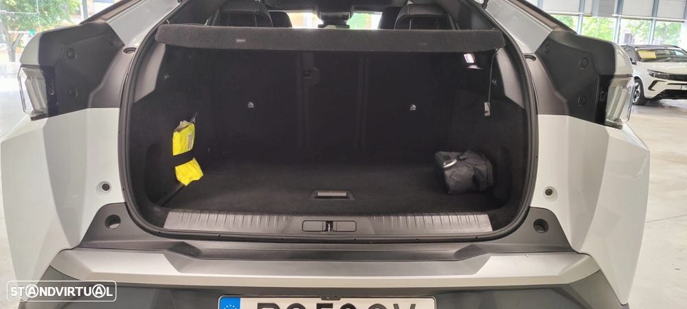 Peugeot 3008 1.2 Hybrid Allure e-DCS6 - 19