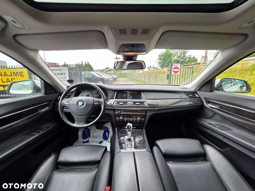 BMW Seria 7 740d xDrive - 11
