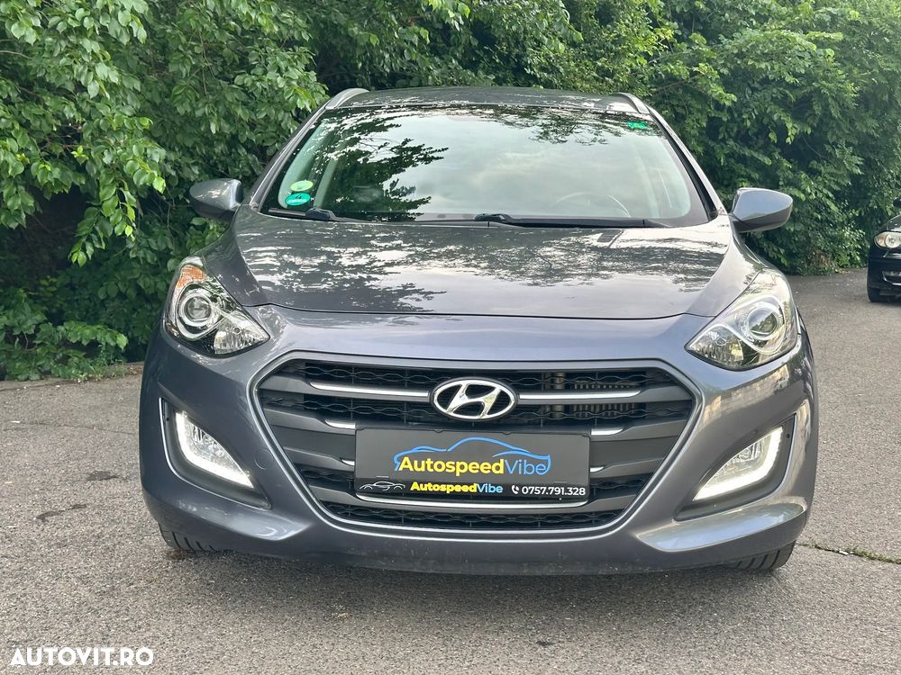 HYUNDAI i30