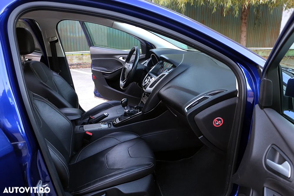 Ford Focus 1.5 Ecoboost Titanium - 25
