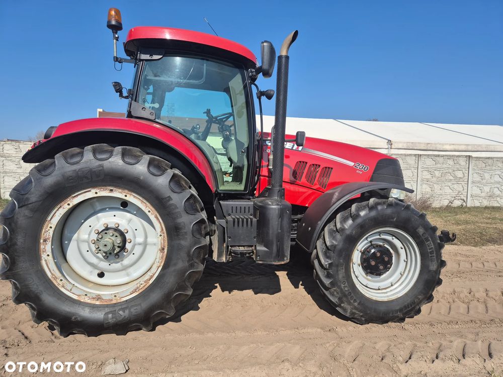 Case IH Puma CVX 230 2013 rok  220 240 Steyr 6220 CVT 185 175 New Holland T7.250 T7.230  T7.215 T7 - 10